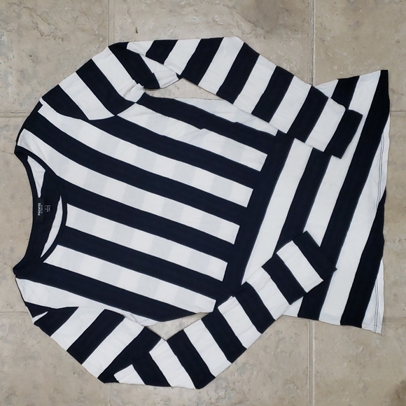Premise Studio Striped Top - Picture 1 of 5